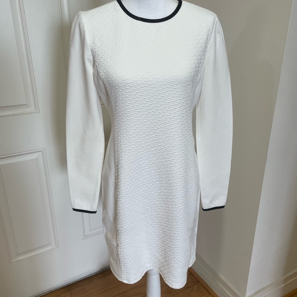 Shoshanna Textured Dress - Picture 4 of 9